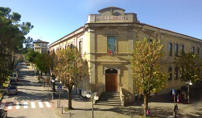 Scuola Elementare e Scuola Media – Urbania (PU)